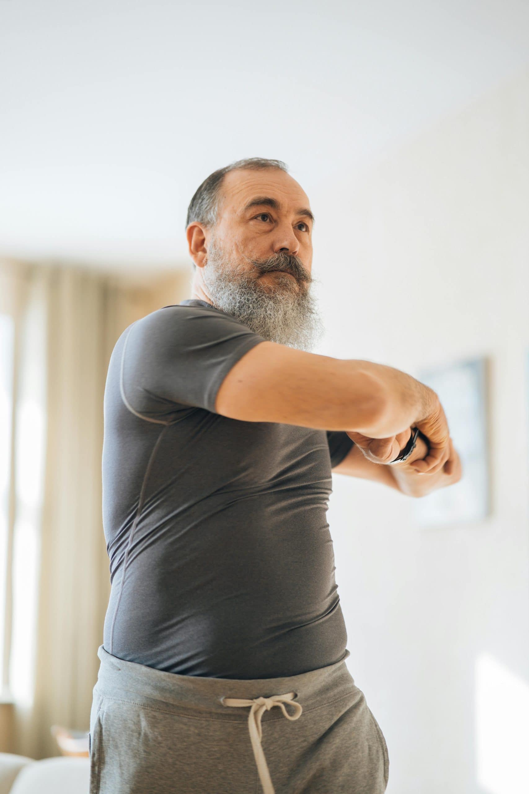 How to Start Working Out at Home Without Equipment for Beginners